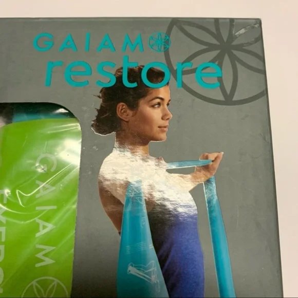 Gaiam Restore Strength Flexibility Resistance Band Kit Set 3 Levels Resistance - Picture 4 of 8